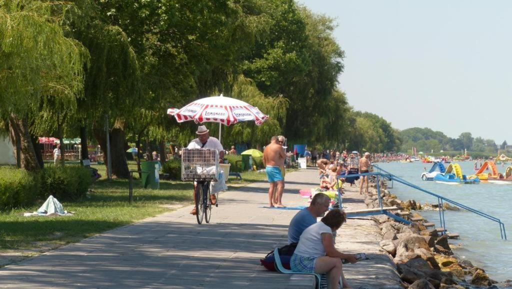 Gruber Apartman Siófok Exteriör bild